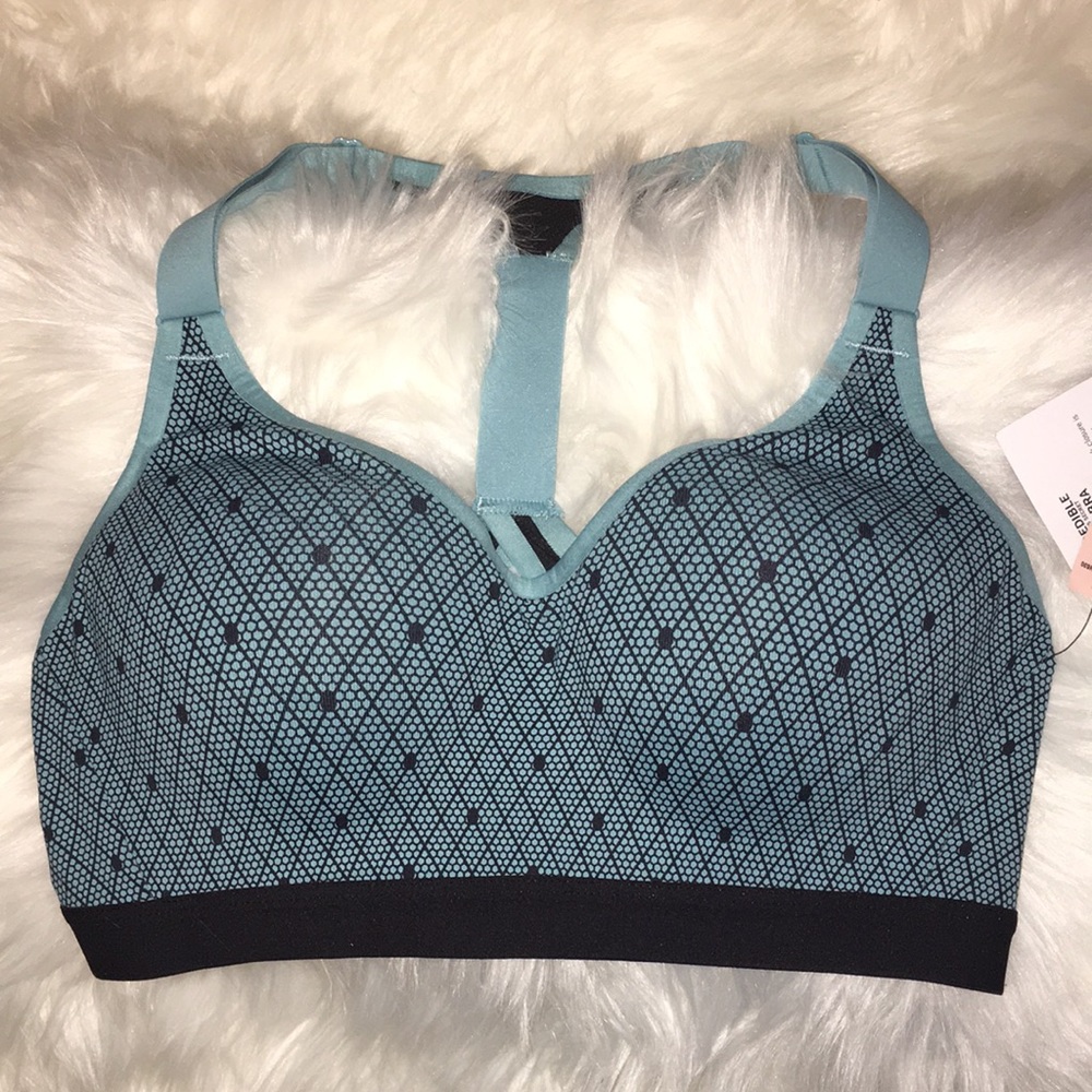 Victoria’s Secret Incredible Sport Bra